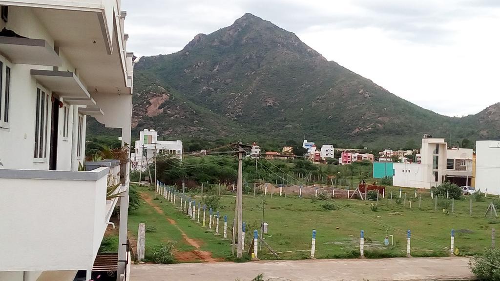 Sabri Guest House Tiruvannāmalai Exterior foto
